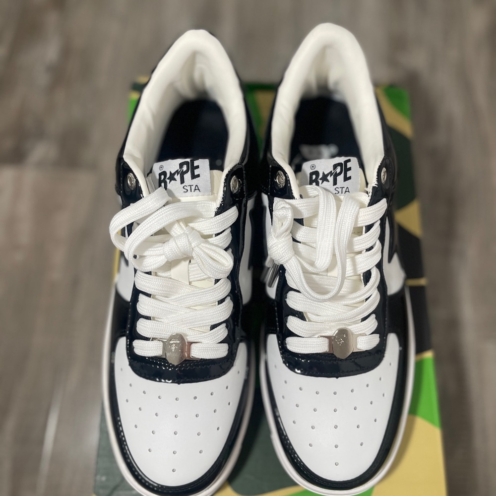 Bape Black and White Sneakers Star Design - Picture 3 of 6